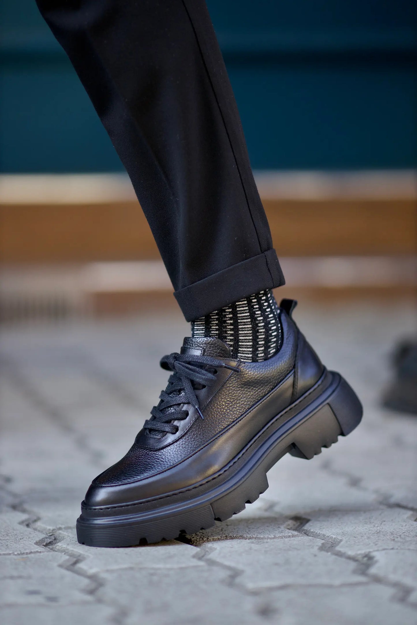 Black Casual Runners