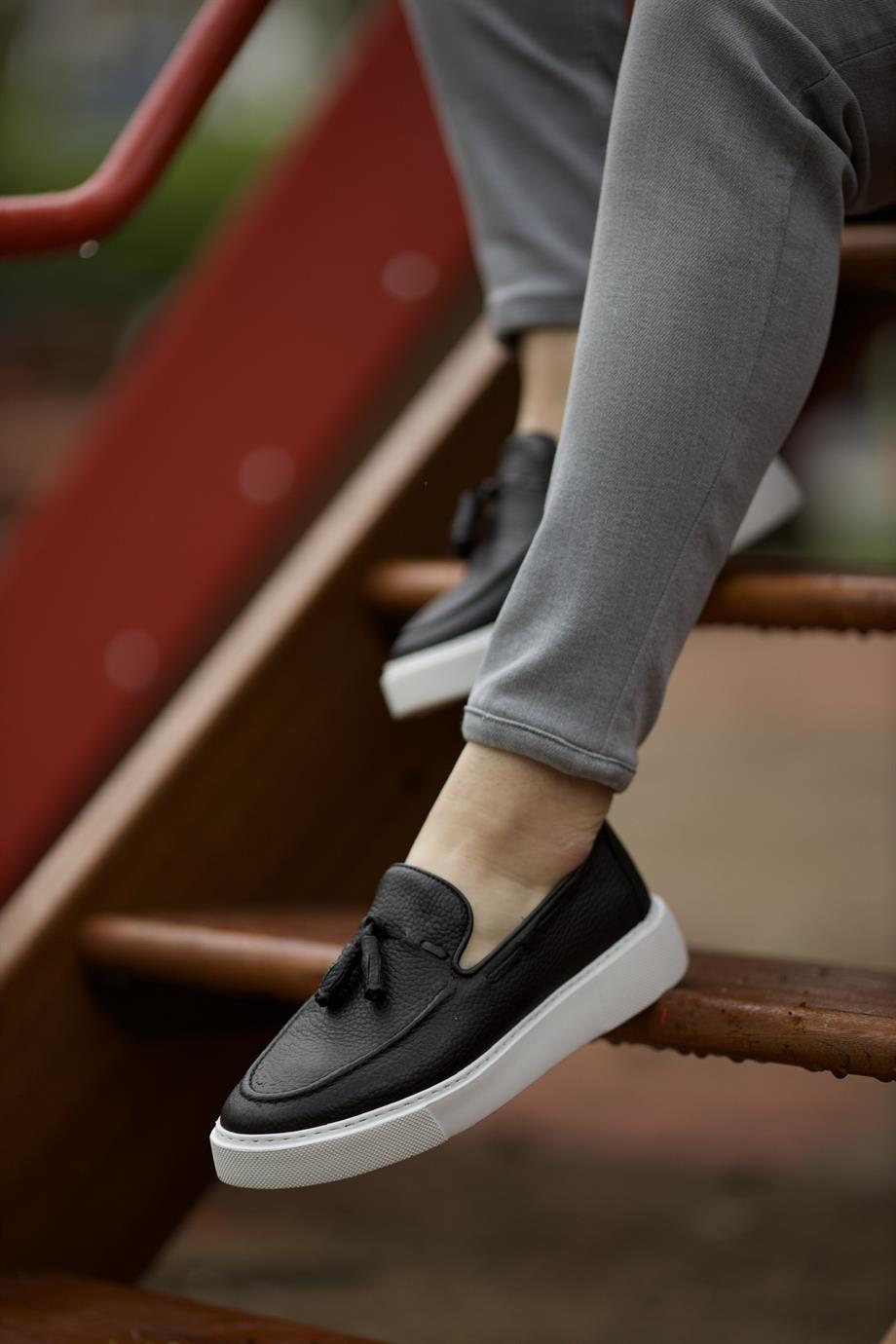 Black Eva Tassel Loafer