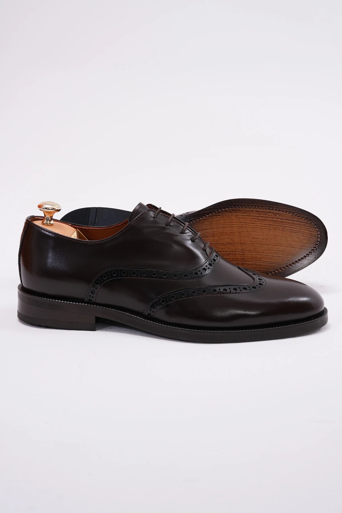 Brown Wingtip Laces Shoes