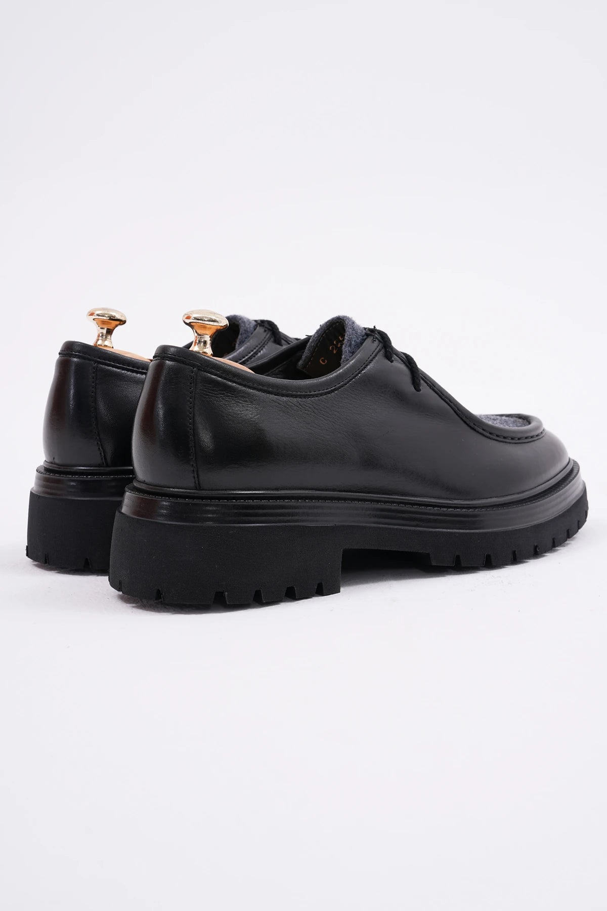 Black Casual Leather With Vamp Felt Details Shoes