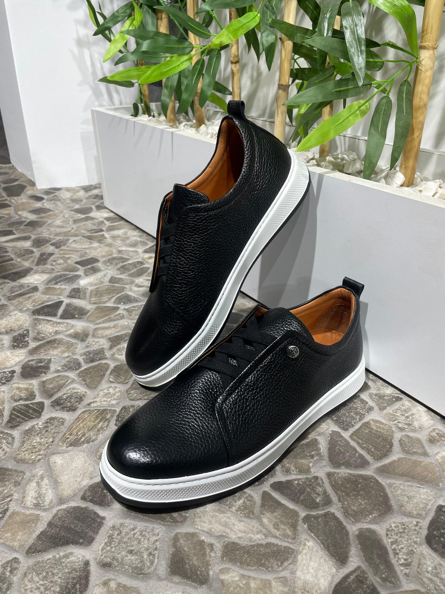 Black Laceless Slip-On Sneakers S003