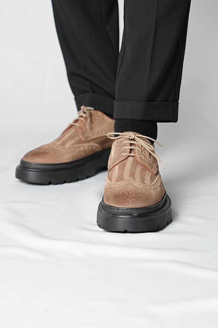 Brown Suede Wingtip Brogue Laces Chunky