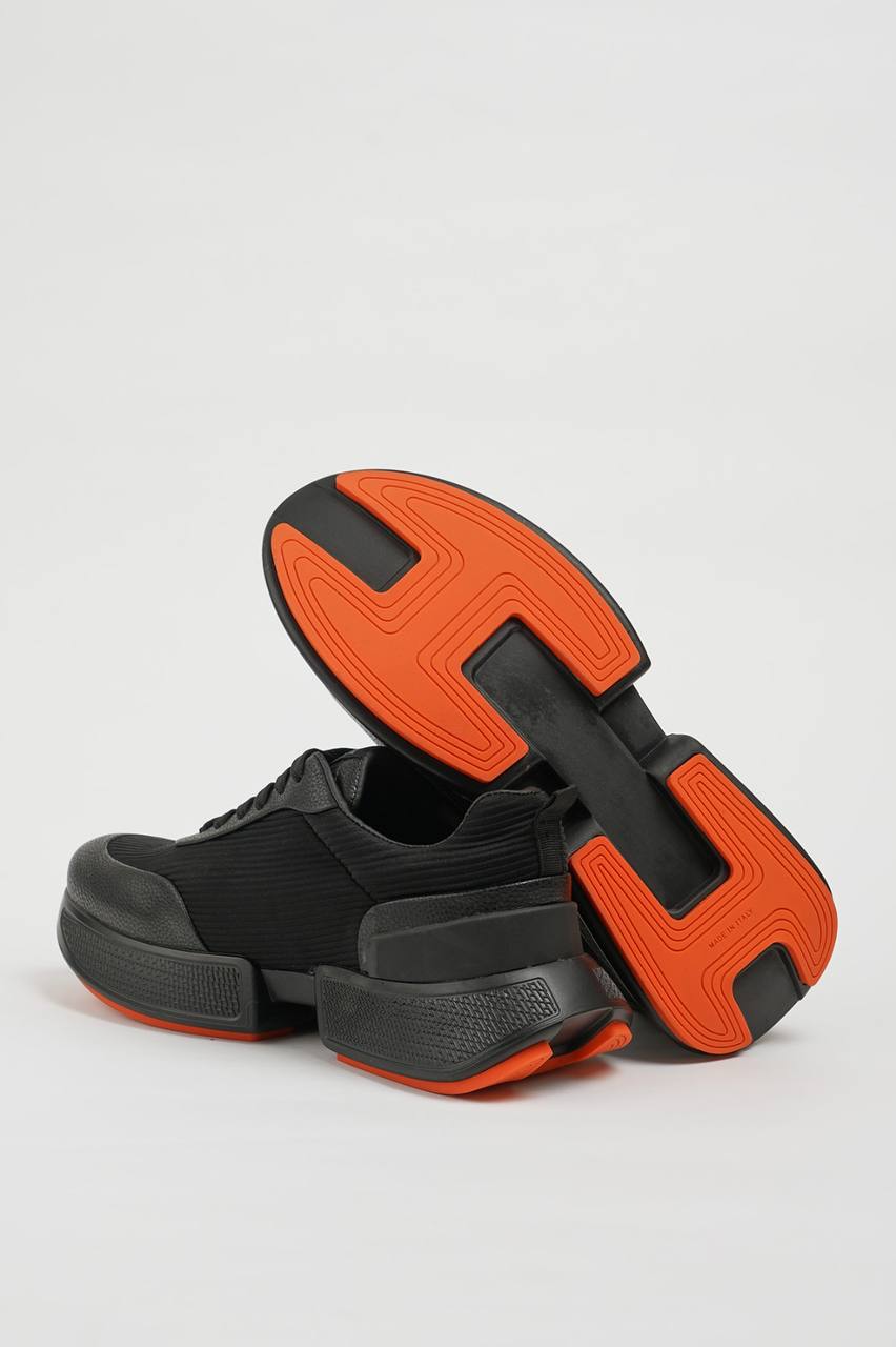 Black Casual Runners