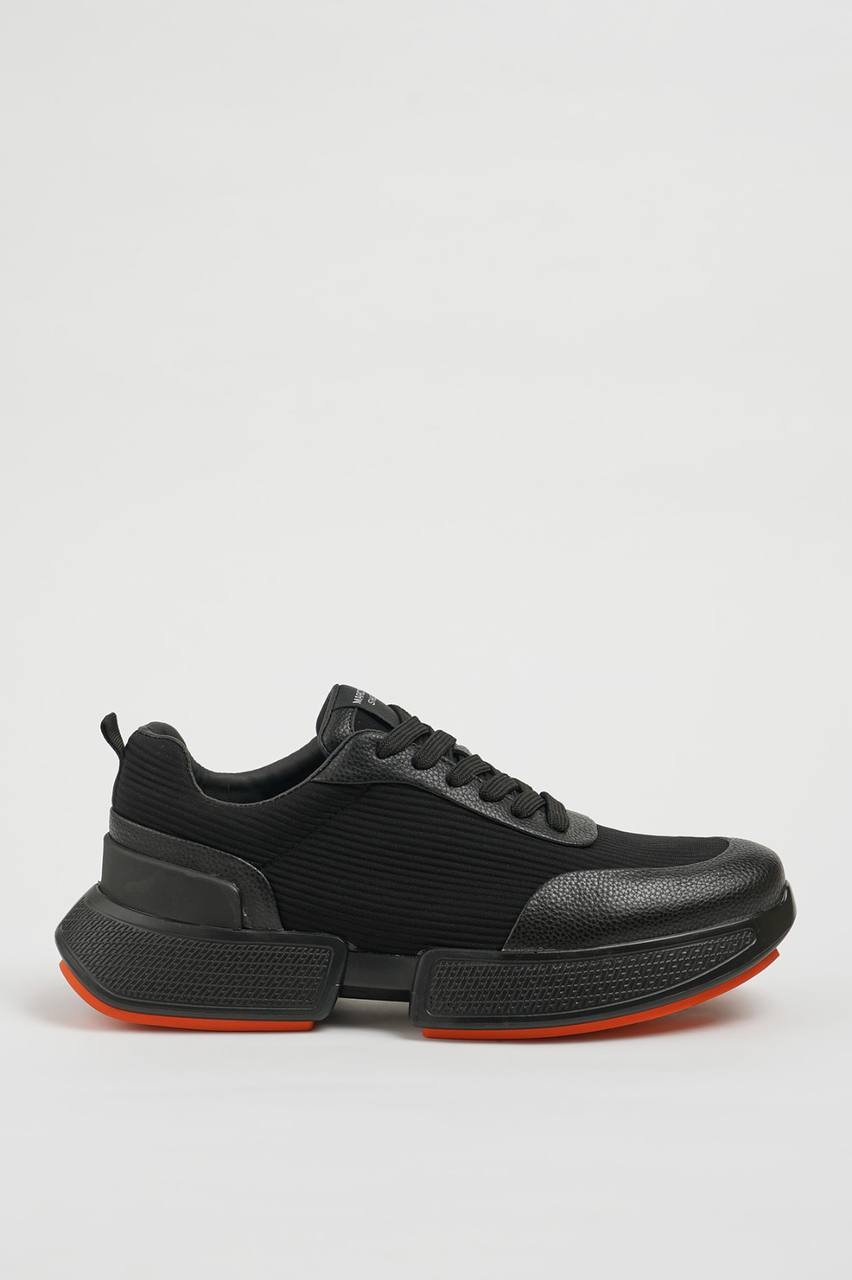 Black Casual Runners