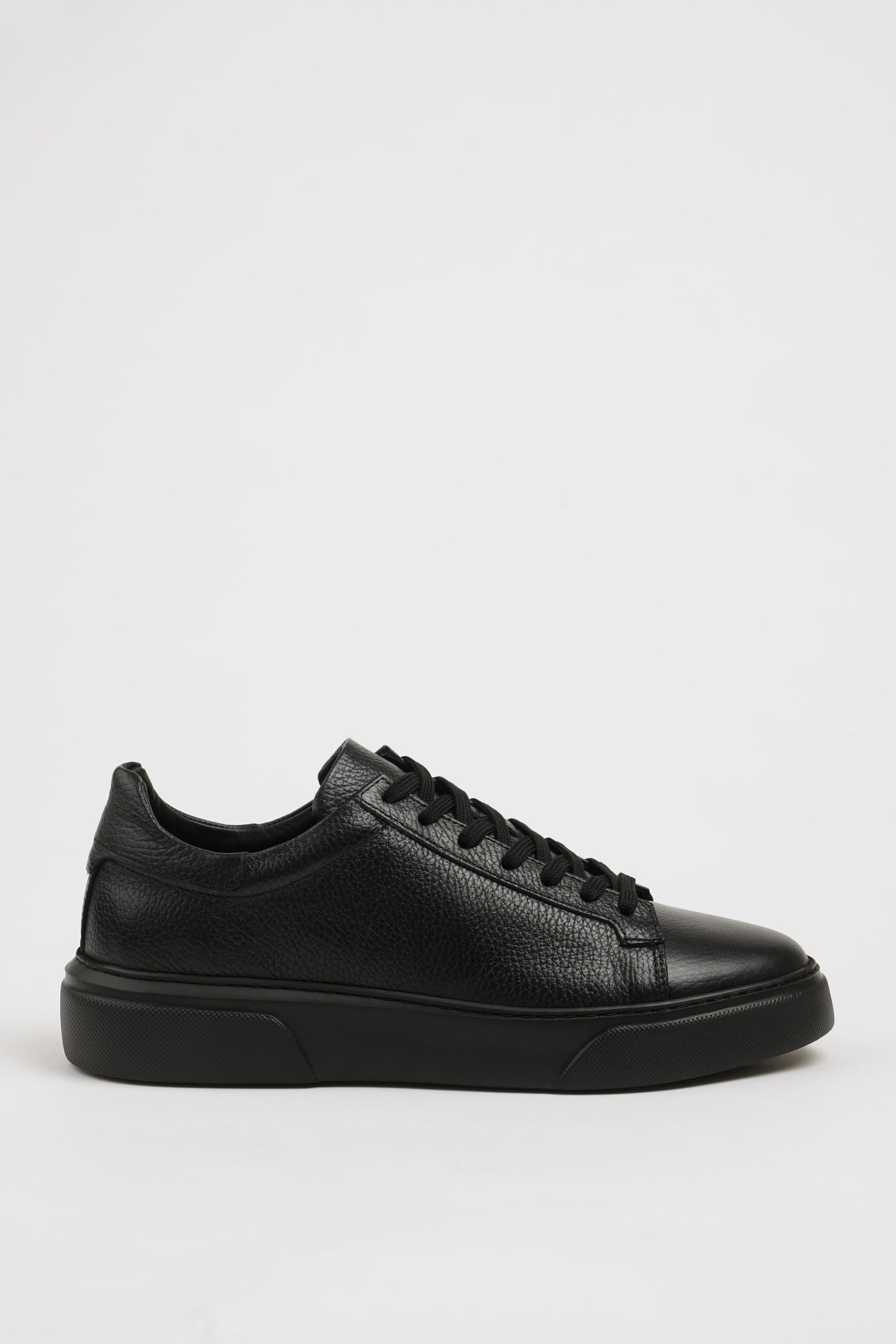 All Black Leather Sneakers SD-035