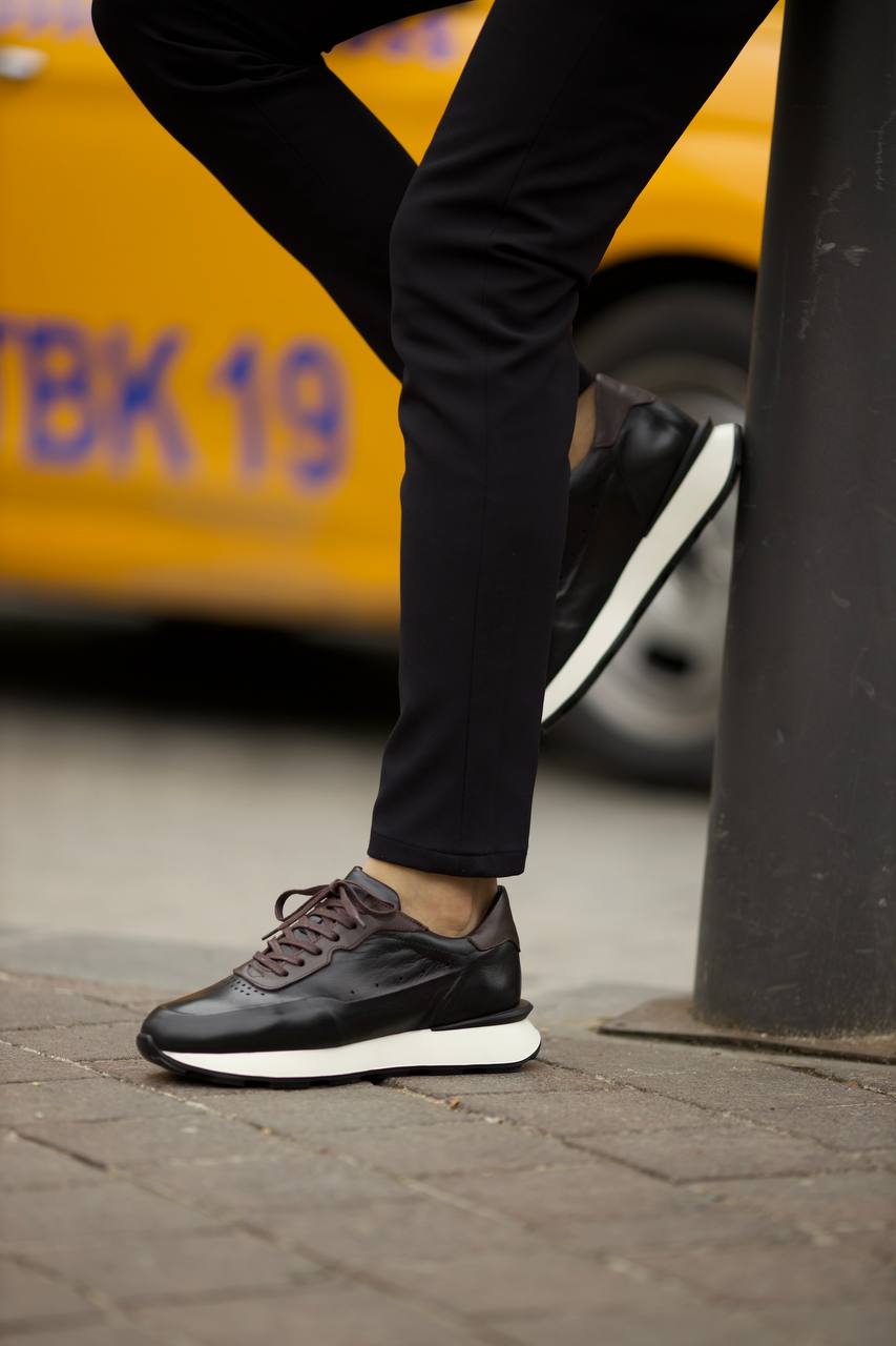 Black Casual Leather Runners