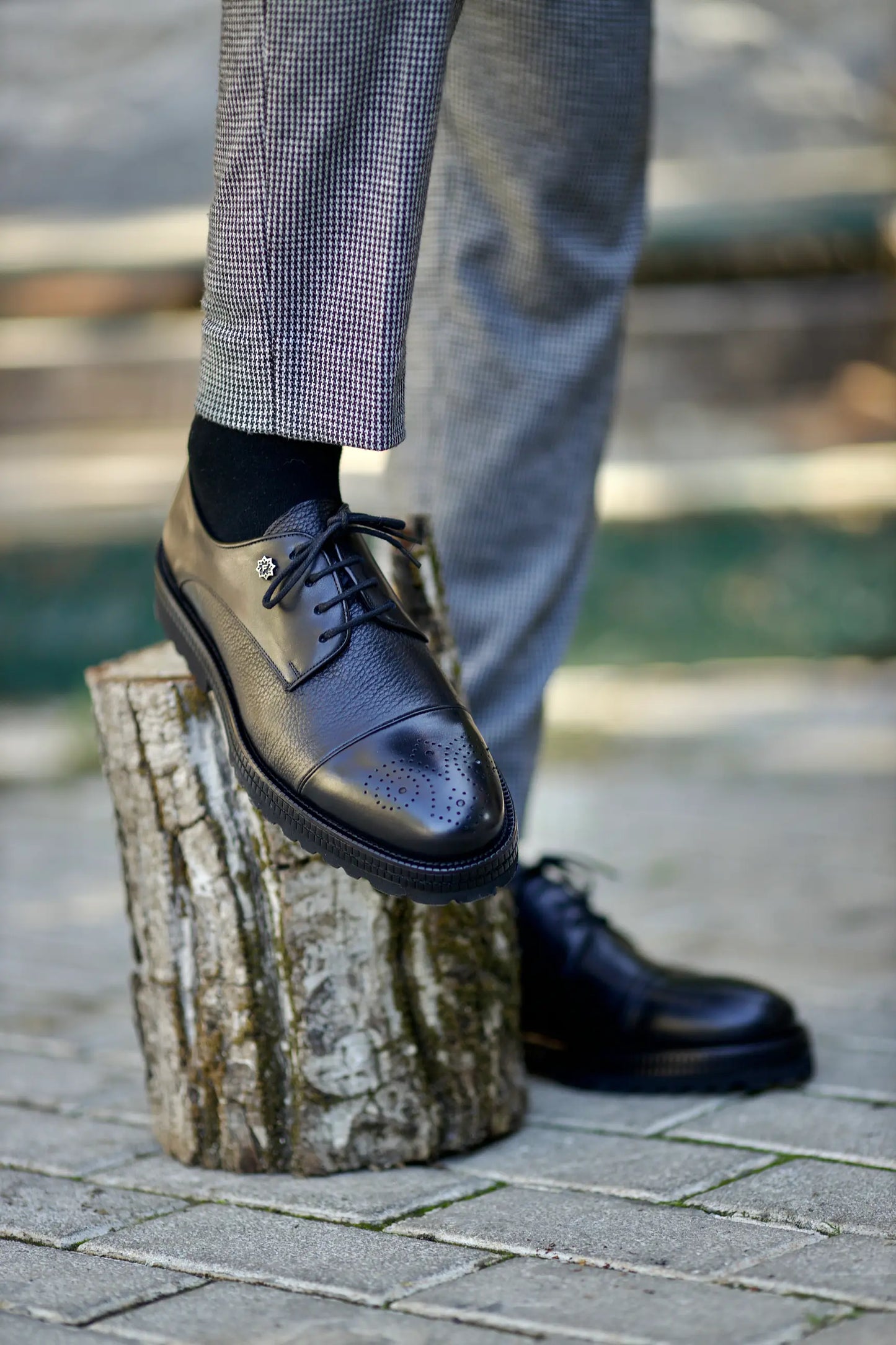 Black Toe Brogue Derby Laces