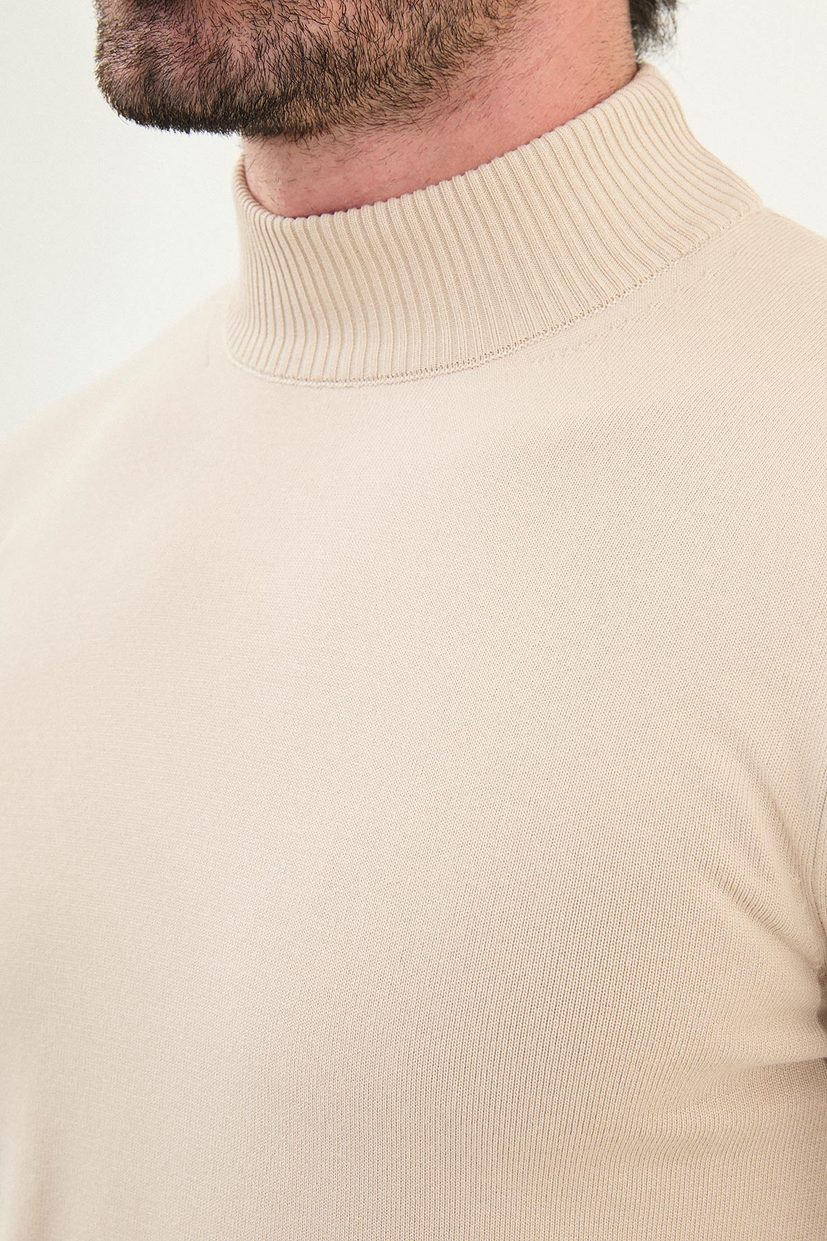 White Men's Wear Knitwear Slim Fit Turtleneck