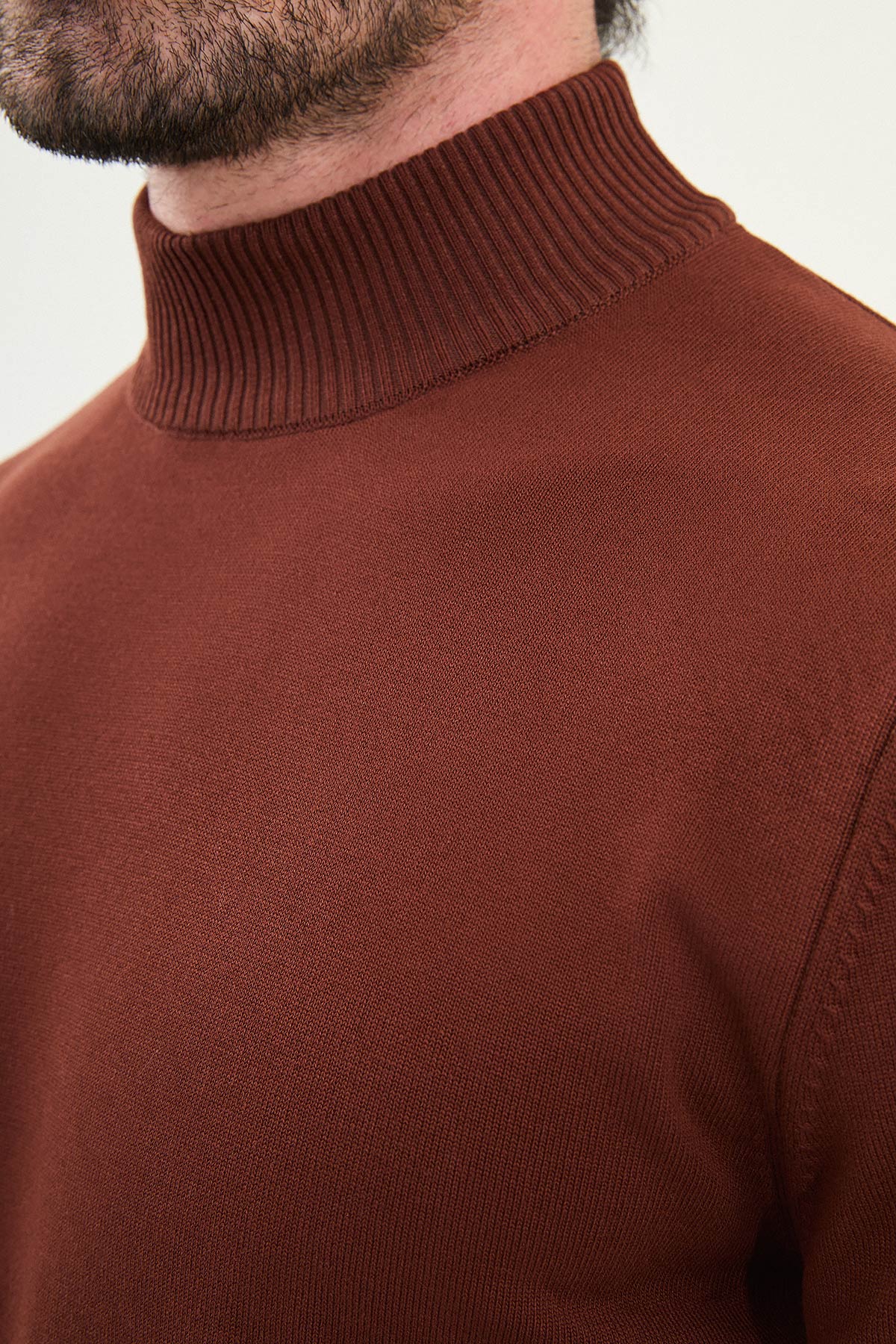 White Men's Wear Knitwear Slim Fit Turtleneck