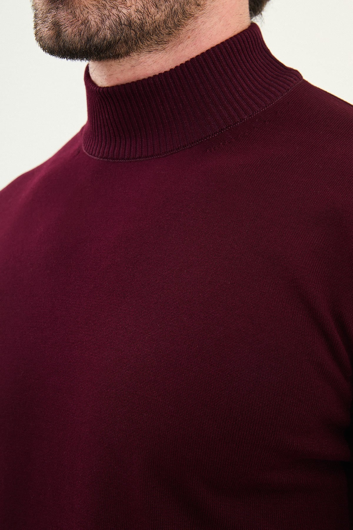 White Men's Wear Knitwear Slim Fit Turtleneck
