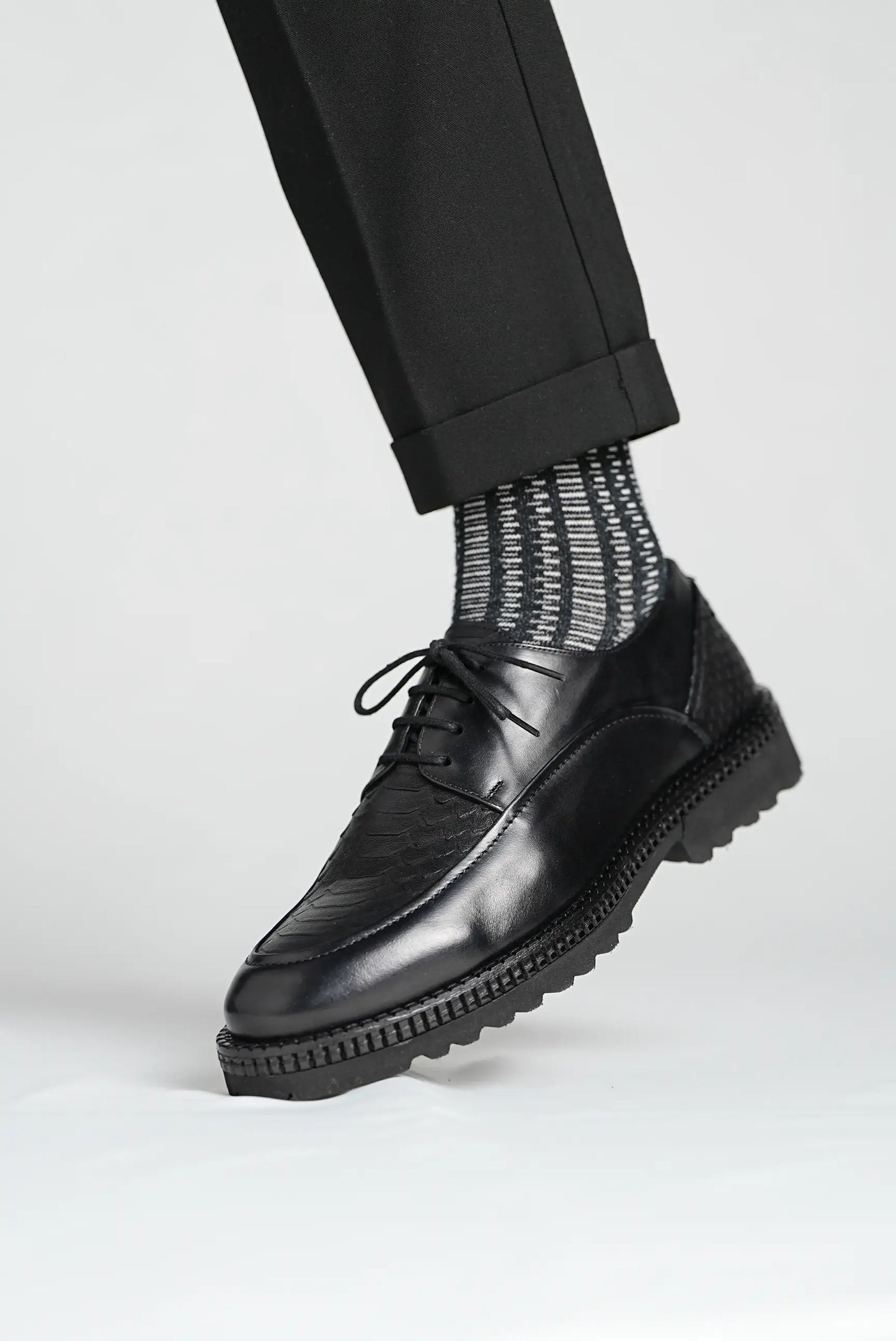 Black S Pattern Laces Chunky