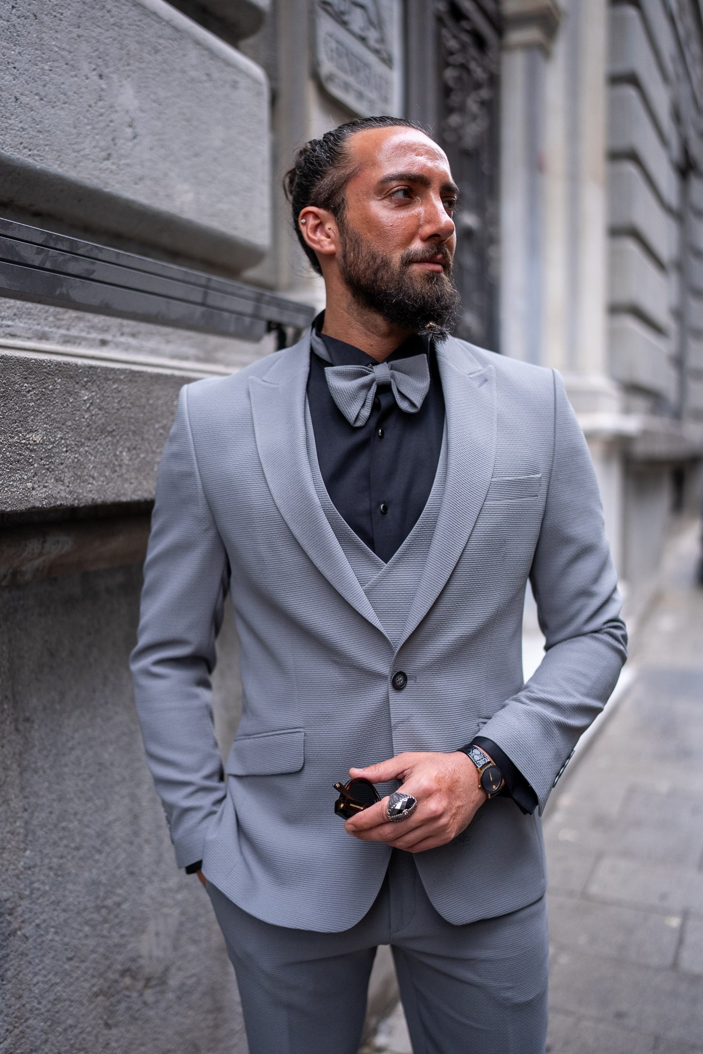 GREY SEERFUL FABRIC SINGLE COLLAR GROOM SUIT