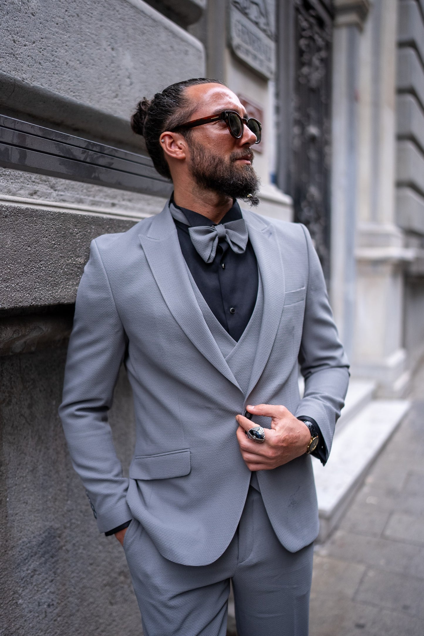 GREY SEERFUL FABRIC SINGLE COLLAR GROOM SUIT