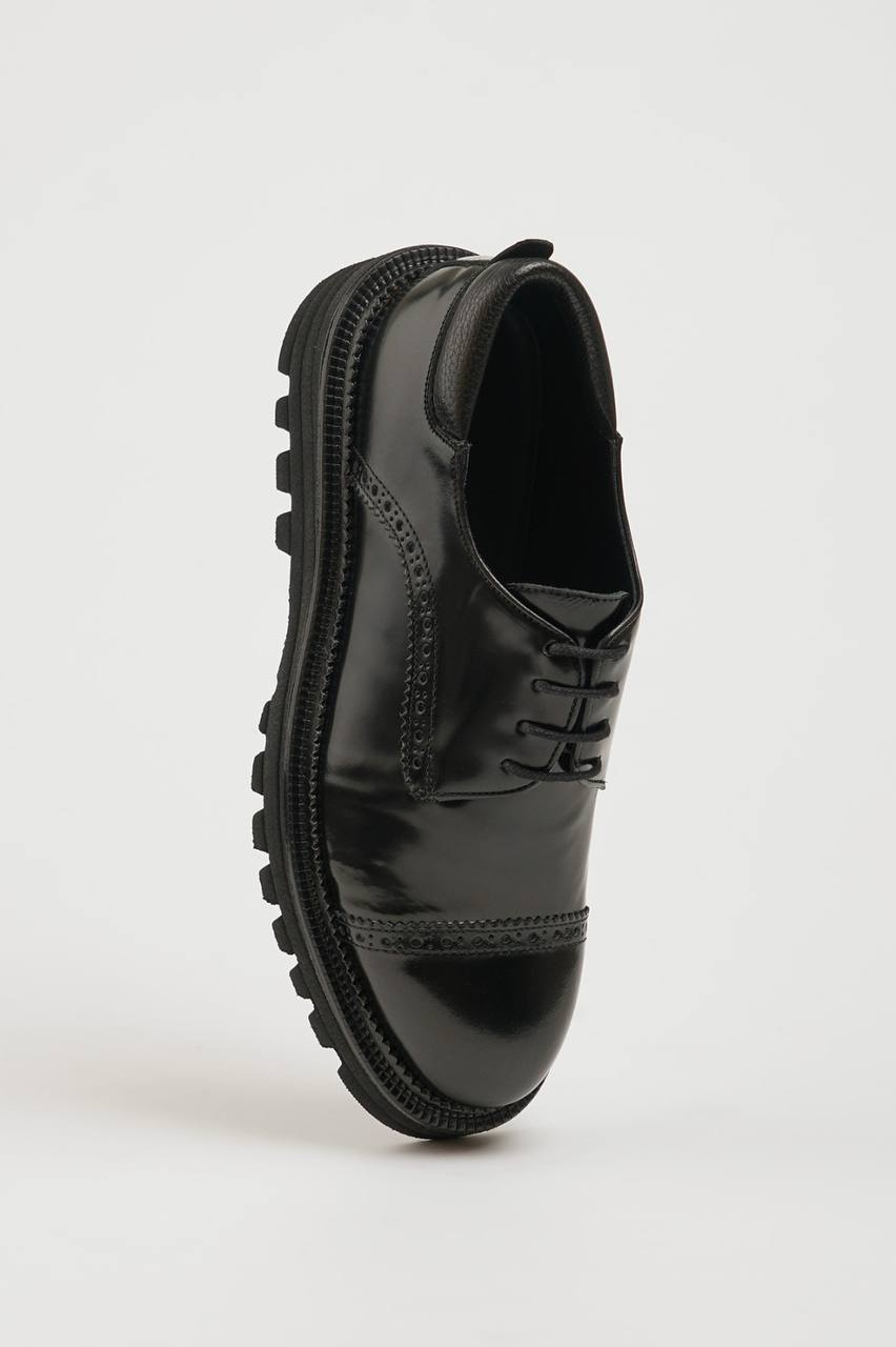 Black Calf Captoe Derby Brogue Laces Shoes