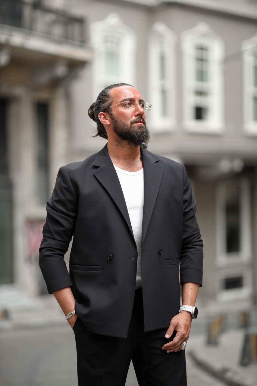 Black Wide Mold Mono Collar Suit