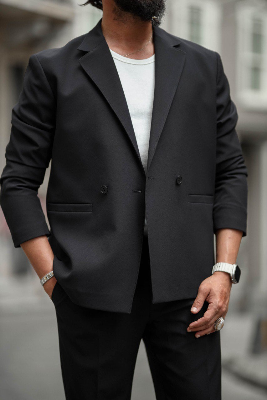 Black Wide Mold Mono Collar Suit